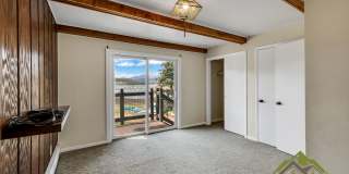 Yacht Club Condo - LAKE VIEWS-Great 3 Bedroom/2 Bath Unit w/Lake Access Gallery 1