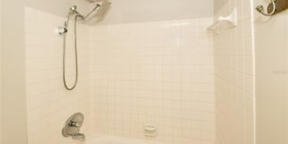 51 ISLAND WAY Gallery 16