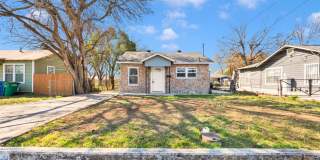 Cozy 3 Bed 2 Bath- Newly Renovated Home in Downtown San Antonio! Gallery 1