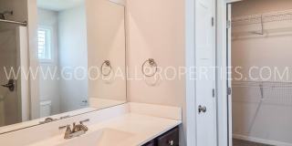 Beautiful Clive Home in Waukee Schools | Quartz Counters & 2-Car Garage Gallery 10
