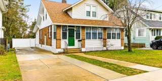 125 W KINGS Highway Gallery 1