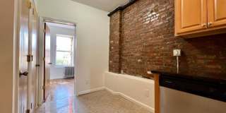 326 21st Street Gallery 3