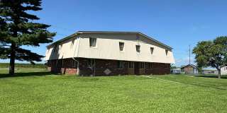 2 Bed / 1 Bath Apartment in Quiet Warrensburg — Available Now Gallery 1