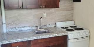 5411 Ravenswood Rd Gallery 1