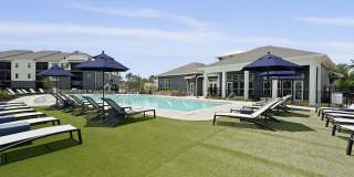 HōM at River Hills Gallery 3