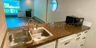 Spacious, Modern Northgate Condo w/ Quartz Kitchen, Secure Parking, Pool & Light Rail Access Gallery 24