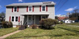 1101 Cherry Avenue - Steps from UVA Hospital! Gallery 1