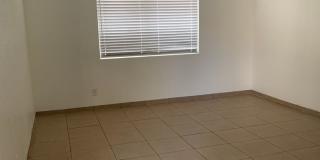 MUST SEE ONE BEDROOM TOWNHOME! Gallery 10