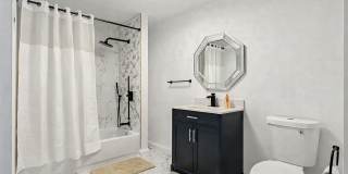 326 Holland Street Gallery 5