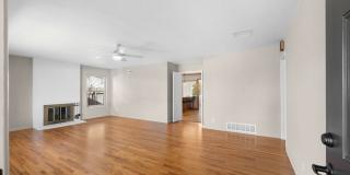 Lovely Del Cerro Home w/Solar and A/C Gallery 12