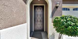 MOVE IN READY!! 3 BEDROOM 2 BATH HOME Gallery 3