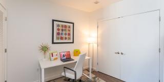 3200 Washington Gallery 38