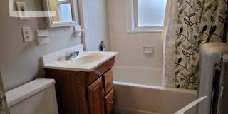 Nice 2 bed in JP Gallery 7