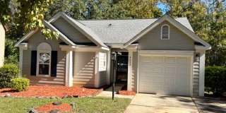 1/2 Month Off Special: 3 bed, 2bath with 1 car garage with many upgrades 1/2 Month Off Special: 3 bed, 2bath with 1 car garage with many upgrades Gallery 1