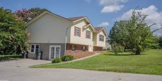 1433 Dustin Drive Gallery 1