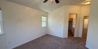 Very Nice 4 Bedroom Home Gallery 20