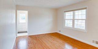 9552 BIRMINGHAM Drive Gallery 6