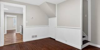 4 Bedroom, 1.5 Bath house in Shelby Park, Fenced, Off-street Parking, Pets OKAY! Gallery 6