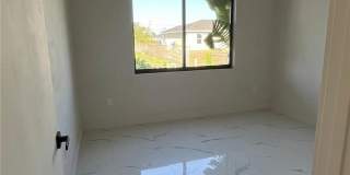 1832 NW 22nd Place Gallery 3