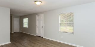 3 BR/2BA | Newly Renovated Single Family Home | 1-Car Covered Parking | Front yard! Gallery 3