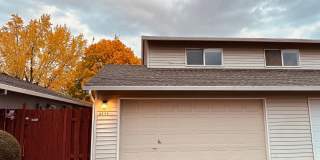 Charming Updated & Spacious Condo in a Peaceful Setting Charming Updated & Spacious Condo in a Peaceful Setting Gallery 1