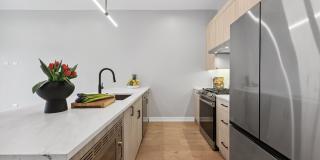 7006 N Glenwood Avenue Gallery 2