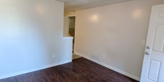 5 Adams St Gallery 8