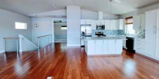 Luxurious and spacious 3 bed home in Manette Gallery 14