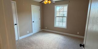 Spacious 4 Bedroom 2 1/2 Bath Home For Rent in Sango Area! Gallery 24