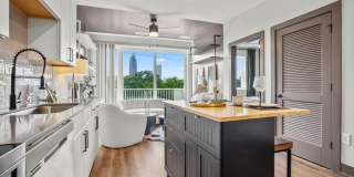 555 Boulevard Gallery 28