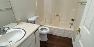 2 bed 2 bath with 2 car garage Gallery 11