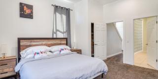 Urban Luxury with Stunning City Views – 2BR/2BA in Over-the-Rhine Gallery 11