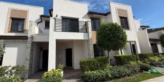 21001 NE 8th Ave Gallery 1