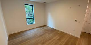 104 Howe Gallery 12