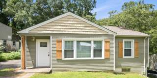 Pet Friendly Three Bedroom! Pet Friendly Three Bedroom! Gallery 1