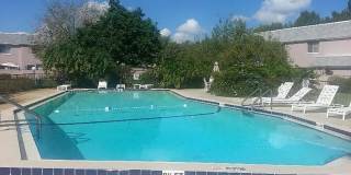 Spacious 2brm 1.5ba townhome Condo in The Villas off Conway Rd. Gallery 6