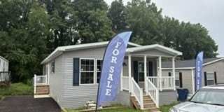 9406 Dogwood Park Street Gallery 1