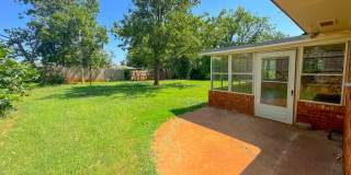 Charming Home in Quiet Cul-de-Sac! Gallery 24