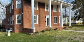 Huge Vintage Home in South Hill Gallery 1