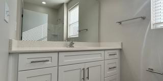 The Bungalows on the Lake - Block C Gallery 513