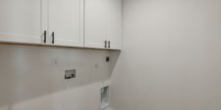4617 Pickett Street Gallery 25