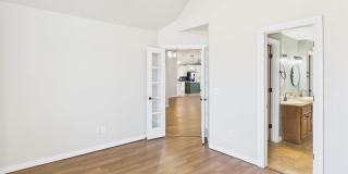319 SW Coral Gallery 14