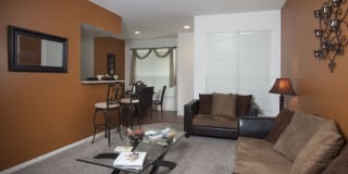 Las Palmas Apartments Gallery 4