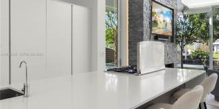 2217 NE 17th Ter Gallery 23