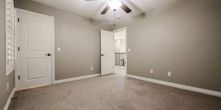 COMING SOON! Great Location!Stunning 6-bedroom Plus 7, 4.5-bathroom home located in Chandler Gallery 49