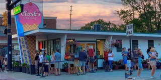 2330 Wiltshire Road Gallery 19
