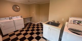 Bendel Gardens Apartment Gallery 23
