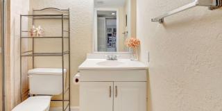5715 FAIRWAY PARK Drive Gallery 21