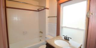 Home for rent in downtown Harrisonburg! - 81 Broad St Gallery 20