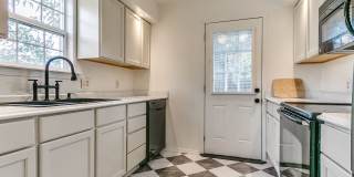 Charming 2 Bedroom Home in Oklahoma City Gallery 27